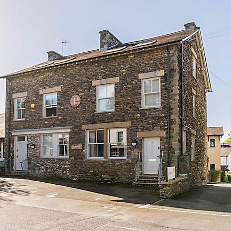 Shamrock, Bowness On Windermere, Superb One Bedroom Apartment With Private Parking Экстерьер фото